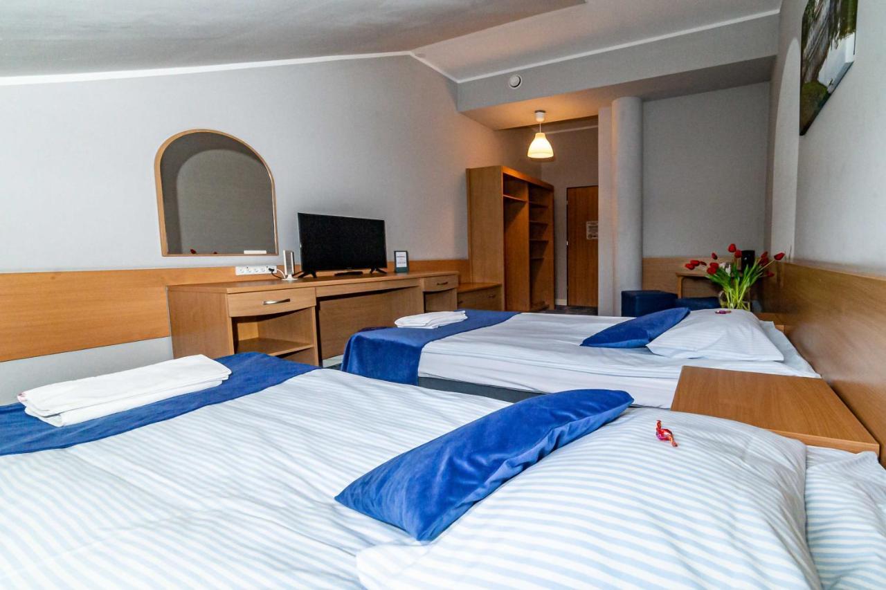 Metropol Hotell Łomża Eksteriør bilde